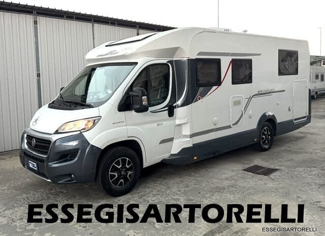 ROLLER TEAM GRANDUCA 265 P GARAGE 2015 FULL LETTO NAUTICO DOPPIO CLIMA pieno