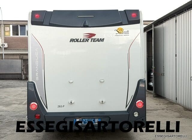 ROLLER TEAM GRANDUCA 265 P GARAGE 2015 FULL LETTO NAUTICO DOPPIO CLIMA pieno