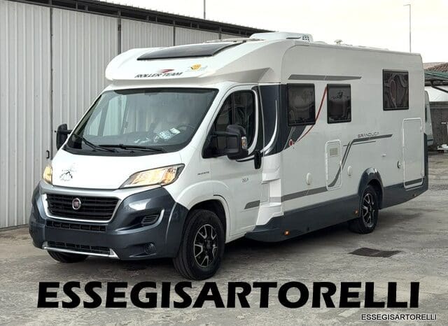 ROLLER TEAM GRANDUCA 265 P GARAGE 2015 FULL LETTO NAUTICO DOPPIO CLIMA pieno