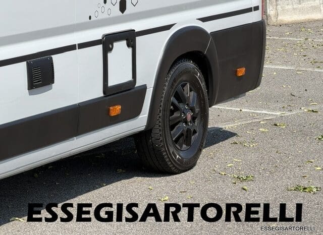 CHAUSSON ROADLINE PREMIUM V 690 VAN 636 UNIPROPRIETARIO 2021 KM 19.391 pieno