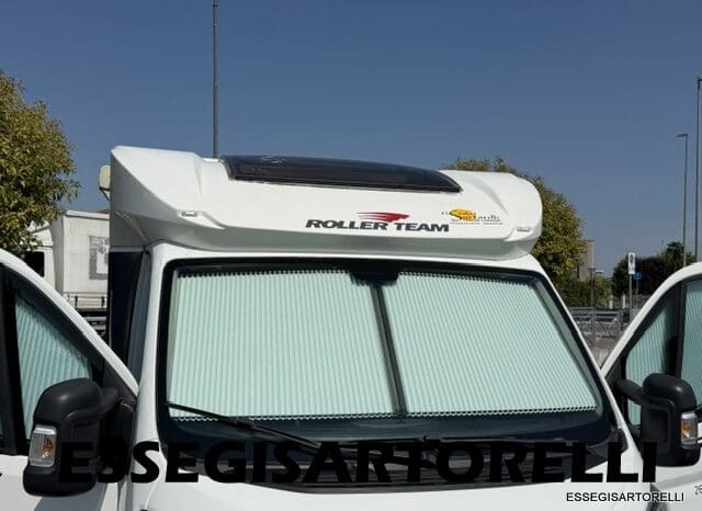 ROLLER TEAM GRANDUCA 265 P GARAGE 2015 FULL LETTO NAUTICO DOPPIO CLIMA pieno