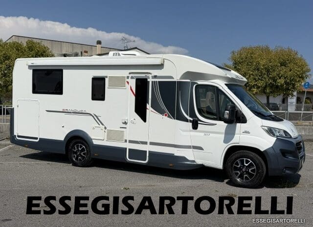 ROLLER TEAM GRANDUCA 265 P GARAGE 2015 FULL LETTO NAUTICO DOPPIO CLIMA pieno