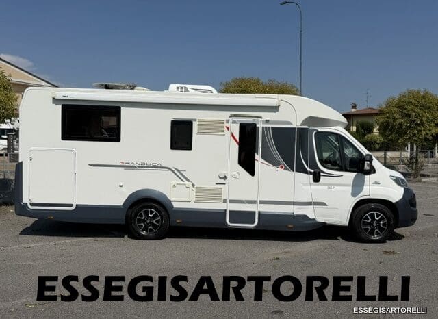 ROLLER TEAM GRANDUCA 265 P GARAGE 2015 FULL LETTO NAUTICO DOPPIO CLIMA pieno