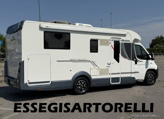 ROLLER TEAM GRANDUCA 265 P GARAGE 2015 FULL LETTO NAUTICO DOPPIO CLIMA pieno
