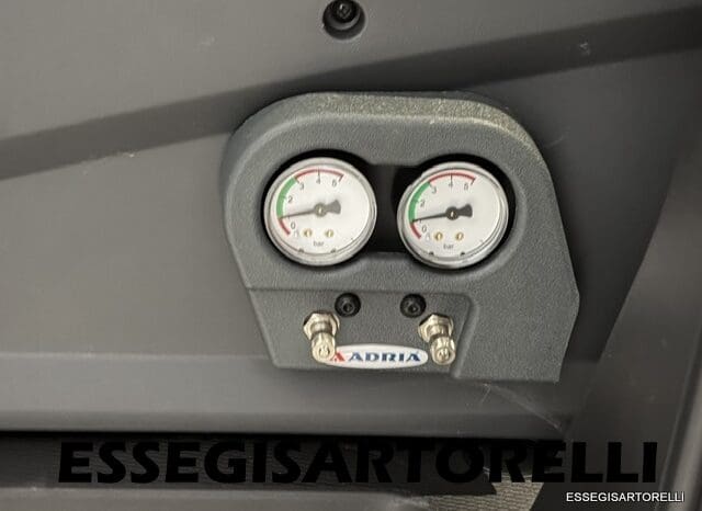 ADRIA NEW TWIN SUPREME EDITION 640 SGX AUTOMATICO 35 H 636 MY 26 pieno