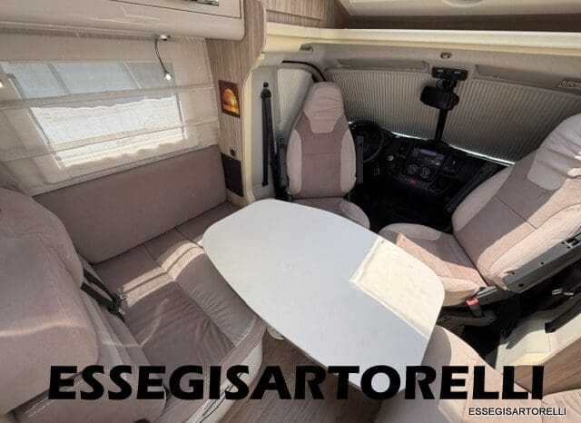 ROLLER TEAM GRANDUCA 265 P GARAGE 2015 FULL LETTO NAUTICO DOPPIO CLIMA pieno