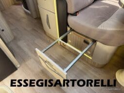 ROLLER TEAM GRANDUCA 265 P GARAGE 2015 FULL LETTO NAUTICO DOPPIO CLIMA pieno