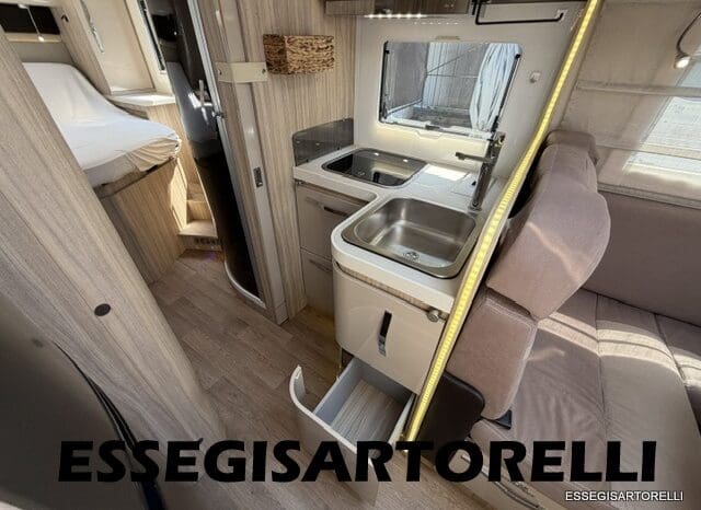 ROLLER TEAM GRANDUCA 265 P GARAGE 2015 FULL LETTO NAUTICO DOPPIO CLIMA pieno