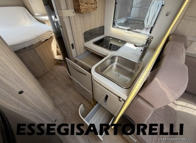 ROLLER TEAM GRANDUCA 265 P GARAGE 2015 FULL LETTO NAUTICO DOPPIO CLIMA pieno
