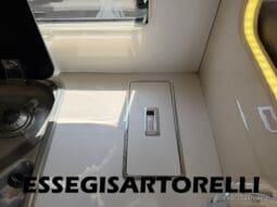 ROLLER TEAM GRANDUCA 265 P GARAGE 2015 FULL LETTO NAUTICO DOPPIO CLIMA pieno