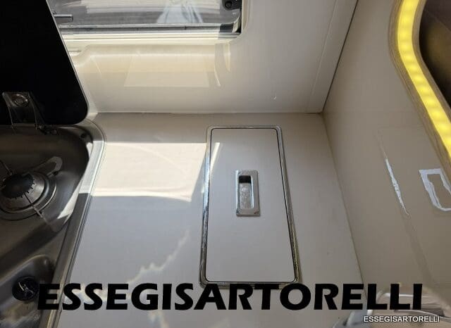 ROLLER TEAM GRANDUCA 265 P GARAGE 2015 FULL LETTO NAUTICO DOPPIO CLIMA pieno