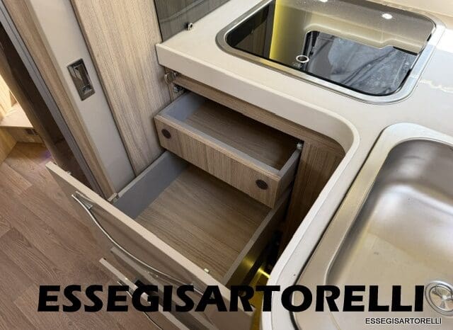 ROLLER TEAM GRANDUCA 265 P GARAGE 2015 FULL LETTO NAUTICO DOPPIO CLIMA pieno