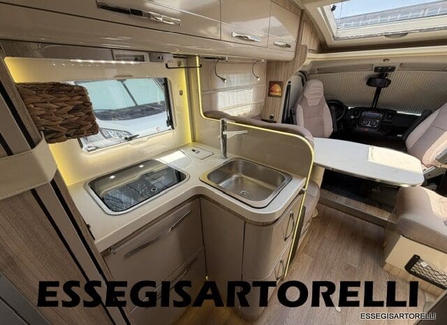 ROLLER TEAM GRANDUCA 265 P GARAGE 2015 FULL LETTO NAUTICO DOPPIO CLIMA pieno