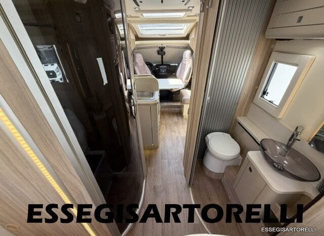 ROLLER TEAM GRANDUCA 265 P GARAGE 2015 FULL LETTO NAUTICO DOPPIO CLIMA pieno