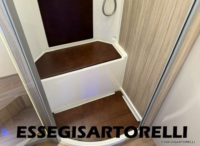 ROLLER TEAM GRANDUCA 265 P GARAGE 2015 FULL LETTO NAUTICO DOPPIO CLIMA pieno