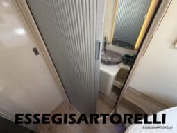 ROLLER TEAM GRANDUCA 265 P GARAGE 2015 FULL LETTO NAUTICO DOPPIO CLIMA pieno