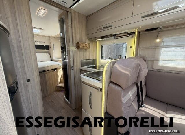 ROLLER TEAM GRANDUCA 265 P GARAGE 2015 FULL LETTO NAUTICO DOPPIO CLIMA pieno