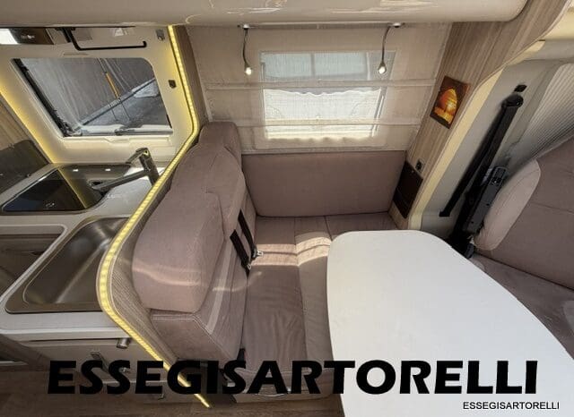 ROLLER TEAM GRANDUCA 265 P GARAGE 2015 FULL LETTO NAUTICO DOPPIO CLIMA pieno