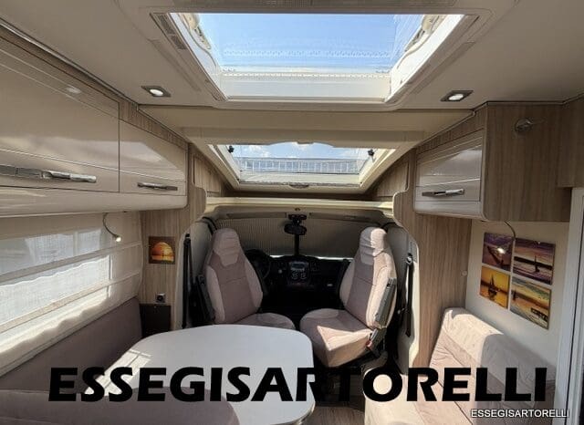 ROLLER TEAM GRANDUCA 265 P GARAGE 2015 FULL LETTO NAUTICO DOPPIO CLIMA pieno