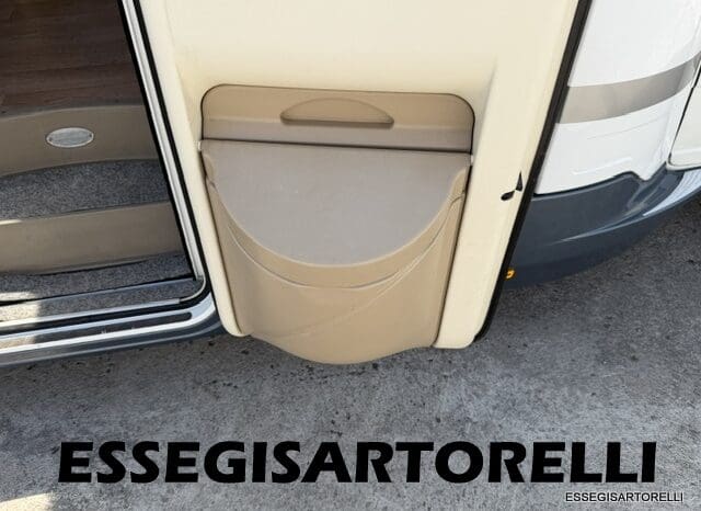 ROLLER TEAM GRANDUCA 265 P GARAGE 2015 FULL LETTO NAUTICO DOPPIO CLIMA pieno