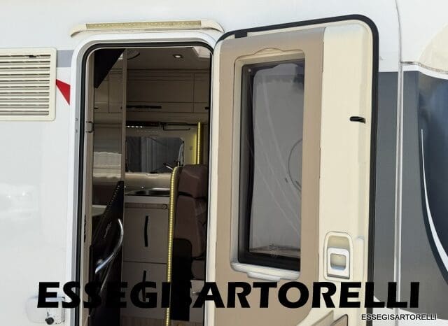 ROLLER TEAM GRANDUCA 265 P GARAGE 2015 FULL LETTO NAUTICO DOPPIO CLIMA pieno