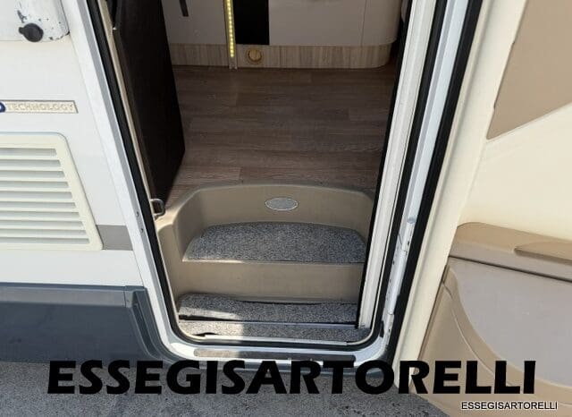 ROLLER TEAM GRANDUCA 265 P GARAGE 2015 FULL LETTO NAUTICO DOPPIO CLIMA pieno