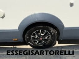 ROLLER TEAM GRANDUCA 265 P GARAGE 2015 FULL LETTO NAUTICO DOPPIO CLIMA pieno