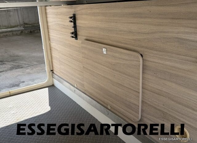 ROLLER TEAM GRANDUCA 265 P GARAGE 2015 FULL LETTO NAUTICO DOPPIO CLIMA pieno