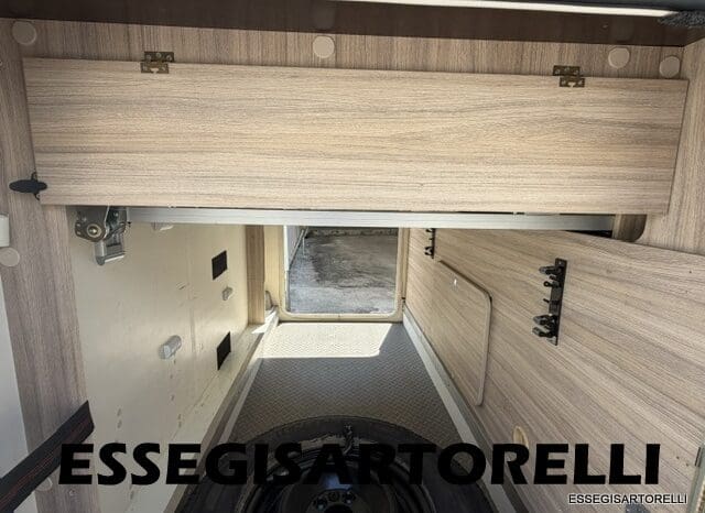 ROLLER TEAM GRANDUCA 265 P GARAGE 2015 FULL LETTO NAUTICO DOPPIO CLIMA pieno