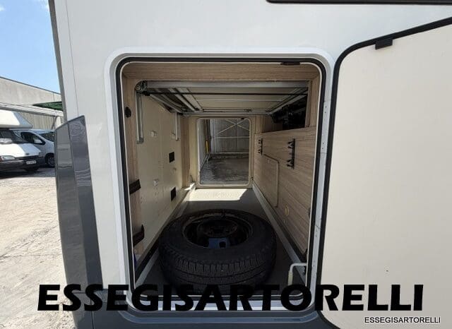 ROLLER TEAM GRANDUCA 265 P GARAGE 2015 FULL LETTO NAUTICO DOPPIO CLIMA pieno