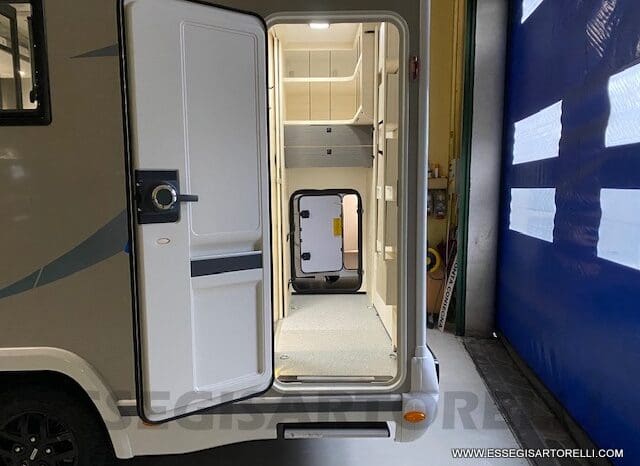 CHAUSSON EXCLUSIVE LINE 660 170 CV AUTOMATICO 699 CM 2022 solo 1.910 KM ! pieno