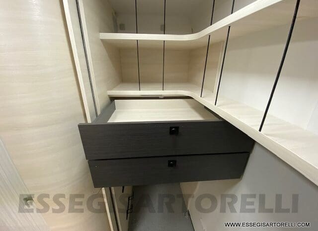 CHAUSSON EXCLUSIVE LINE 660 170 CV AUTOMATICO 699 CM 2022 solo 1.910 KM ! pieno