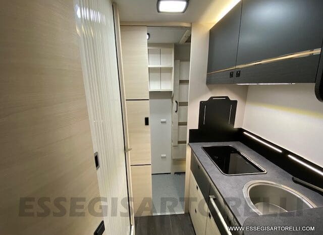 CHAUSSON EXCLUSIVE LINE 660 170 CV AUTOMATICO 699 CM 2022 solo 1.910 KM ! pieno