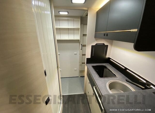 CHAUSSON EXCLUSIVE LINE 660 170 CV AUTOMATICO 699 CM 2022 solo 1.910 KM ! pieno