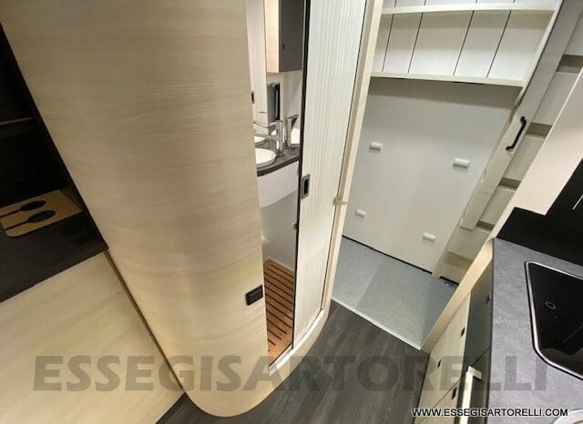 CHAUSSON EXCLUSIVE LINE 660 170 CV AUTOMATICO 699 CM 2022 solo 1.910 KM ! pieno