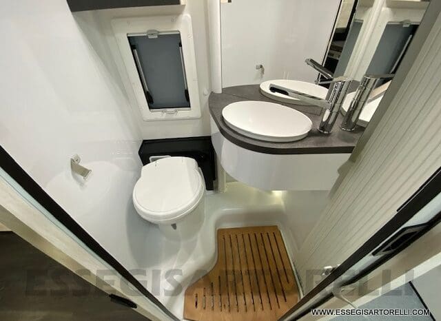 CHAUSSON EXCLUSIVE LINE 660 170 CV AUTOMATICO 699 CM 2022 solo 1.910 KM ! pieno