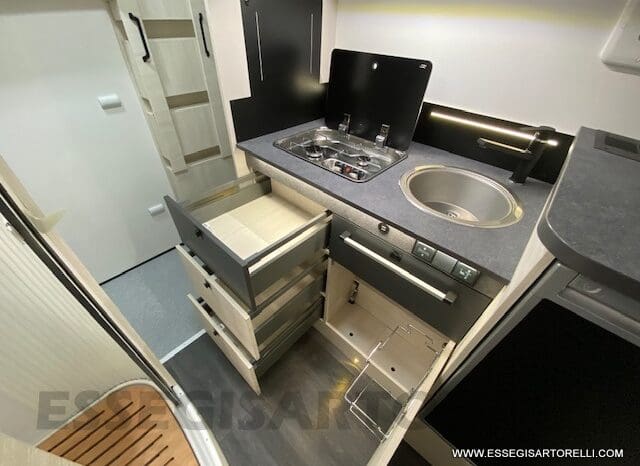 CHAUSSON EXCLUSIVE LINE 660 170 CV AUTOMATICO 699 CM 2022 solo 1.910 KM ! pieno