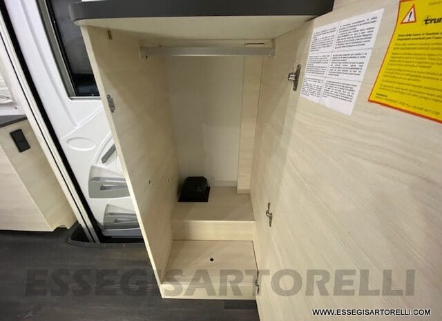 CHAUSSON EXCLUSIVE LINE 660 170 CV AUTOMATICO 699 CM 2022 solo 1.910 KM ! pieno