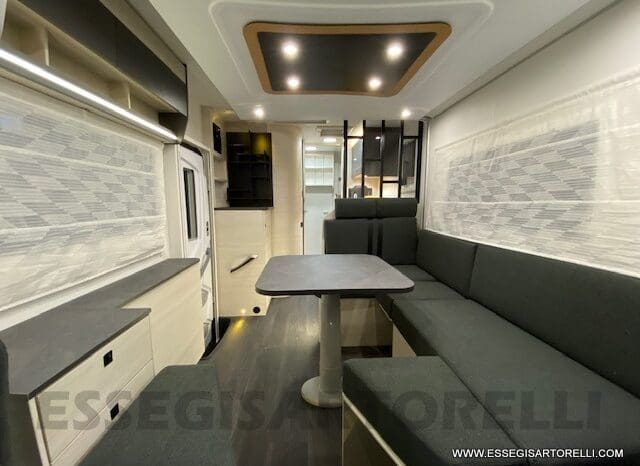 CHAUSSON EXCLUSIVE LINE 660 170 CV AUTOMATICO 699 CM 2022 solo 1.910 KM ! pieno