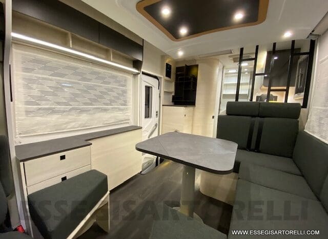 CHAUSSON EXCLUSIVE LINE 660 170 CV AUTOMATICO 699 CM 2022 solo 1.910 KM ! pieno