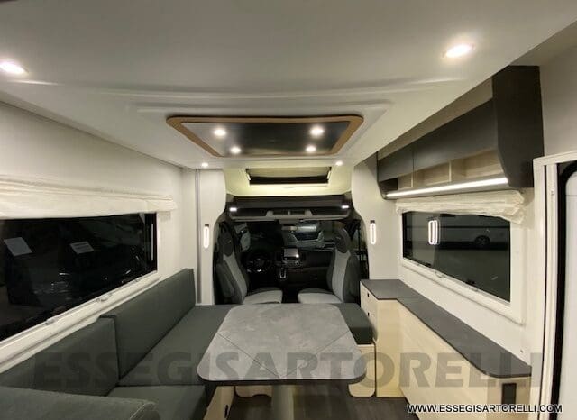 CHAUSSON EXCLUSIVE LINE 660 170 CV AUTOMATICO 699 CM 2022 solo 1.910 KM ! pieno
