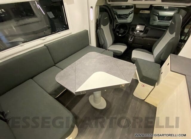 CHAUSSON EXCLUSIVE LINE 660 170 CV AUTOMATICO 699 CM 2022 solo 1.910 KM ! pieno