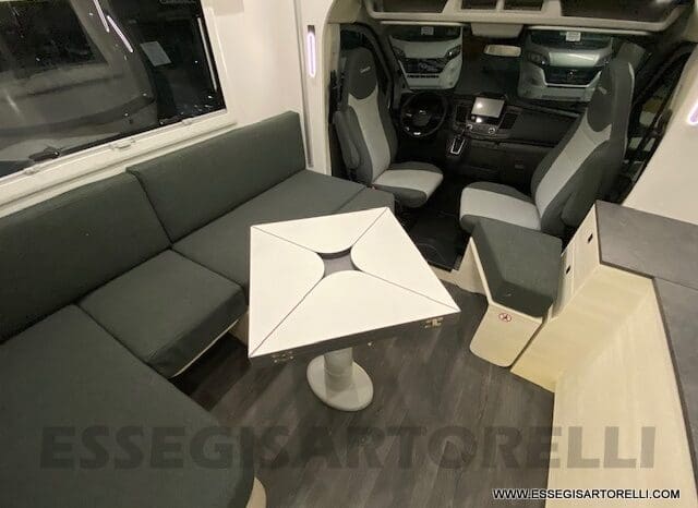 CHAUSSON EXCLUSIVE LINE 660 170 CV AUTOMATICO 699 CM 2022 solo 1.910 KM ! pieno