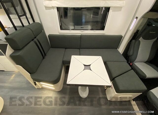 CHAUSSON EXCLUSIVE LINE 660 170 CV AUTOMATICO 699 CM 2022 solo 1.910 KM ! pieno