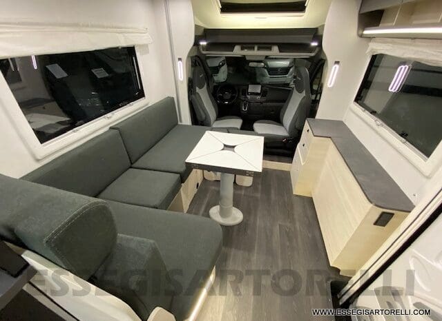 CHAUSSON EXCLUSIVE LINE 660 170 CV AUTOMATICO 699 CM 2022 solo 1.910 KM ! pieno