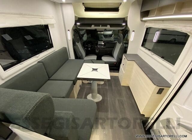 CHAUSSON EXCLUSIVE LINE 660 170 CV AUTOMATICO 699 CM 2022 solo 1.910 KM ! pieno