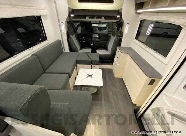 CHAUSSON EXCLUSIVE LINE 660 170 CV AUTOMATICO 699 CM 2022 solo 1.910 KM ! pieno