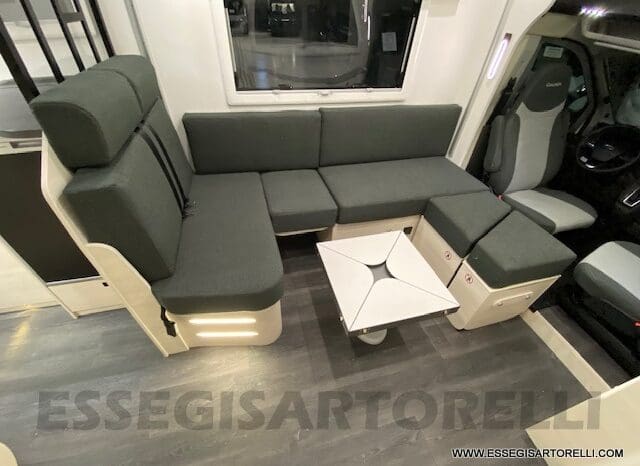 CHAUSSON EXCLUSIVE LINE 660 170 CV AUTOMATICO 699 CM 2022 solo 1.910 KM ! pieno