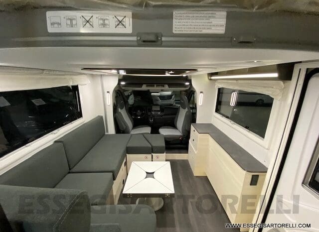 CHAUSSON EXCLUSIVE LINE 660 170 CV AUTOMATICO 699 CM 2022 solo 1.910 KM ! pieno