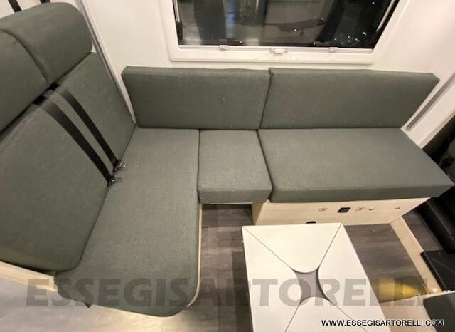 CHAUSSON EXCLUSIVE LINE 660 170 CV AUTOMATICO 699 CM 2022 solo 1.910 KM ! pieno